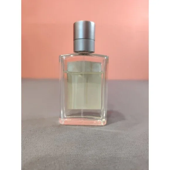 L'essenziere Beauty Point Estratto No. 1 Fragrance 1.7 fl oz 3/4 full - Picture 2 of 3